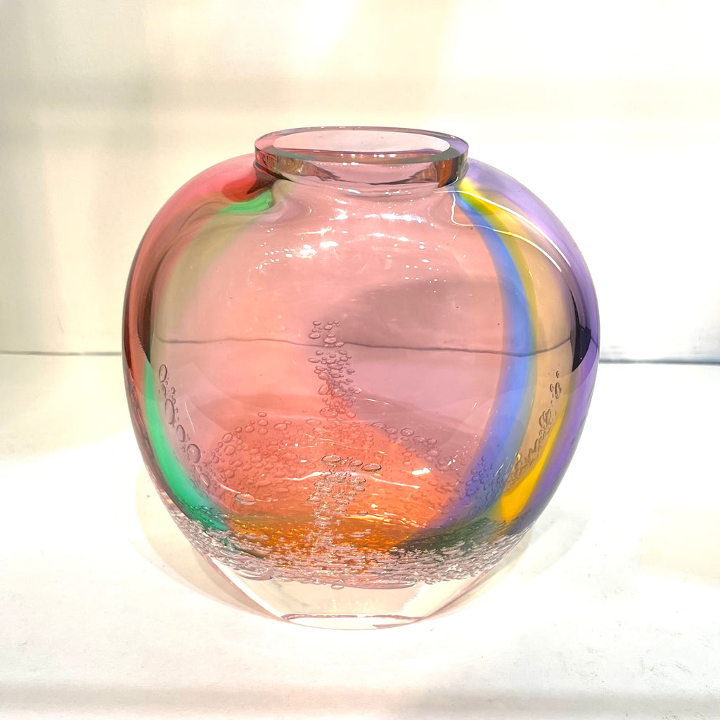 Small Closed- Mouth Vase Aurora