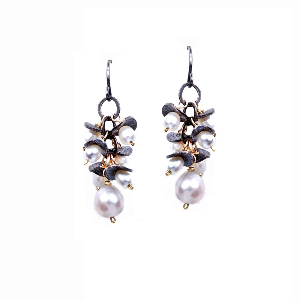 Lilypad Cluster Pearl Earrings