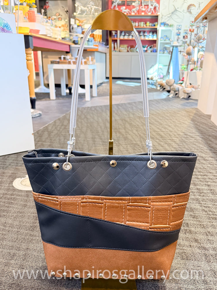 Traveler - Black and Brown