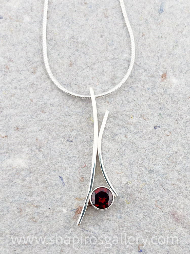 Wispy Necklace with Garnet