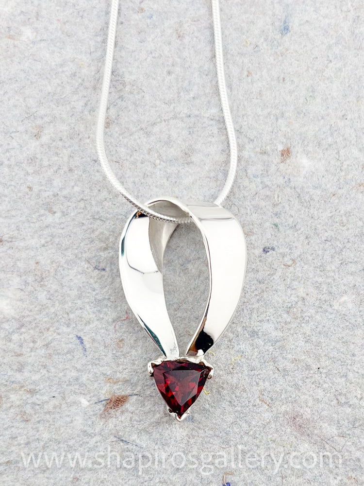 Sterling Silver Necklace with Garnet