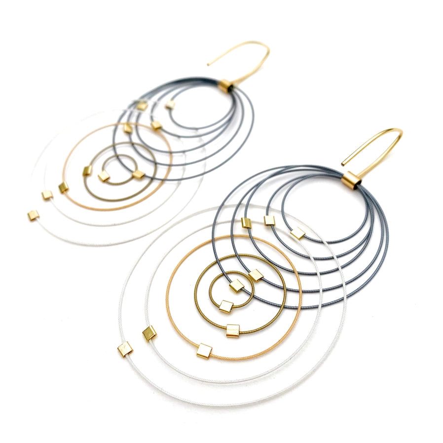 Orbiting Circle Hooks - Ombre