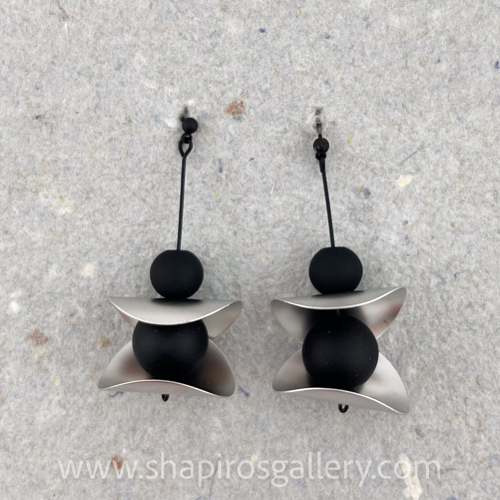 Otto Earrings - Black and Silver