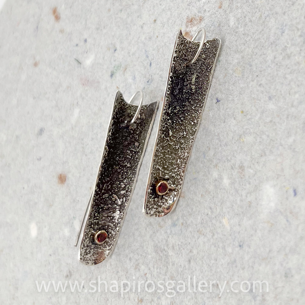 Reticulated Earrings with Garnet
