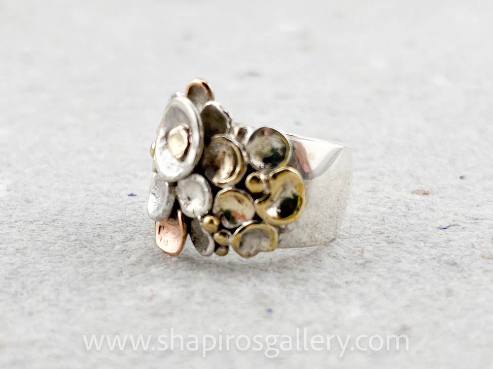 Pebbles On the Beach Ring