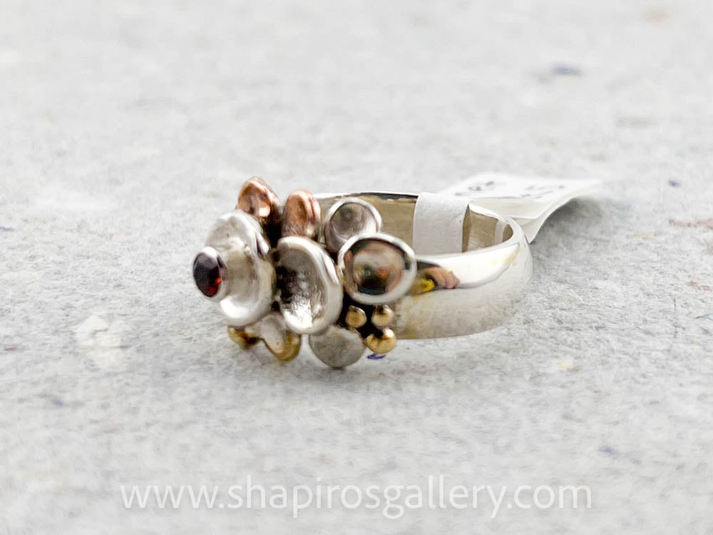 Pebbles On the Beach Ring with Garnet