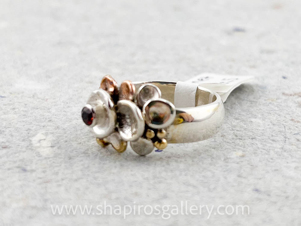 Pebbles On the Beach Ring with Garnet