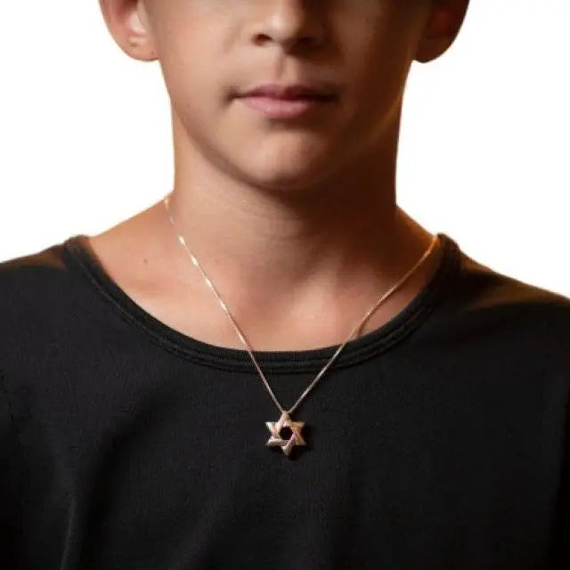 Lineal Jewish Star of David Necklace