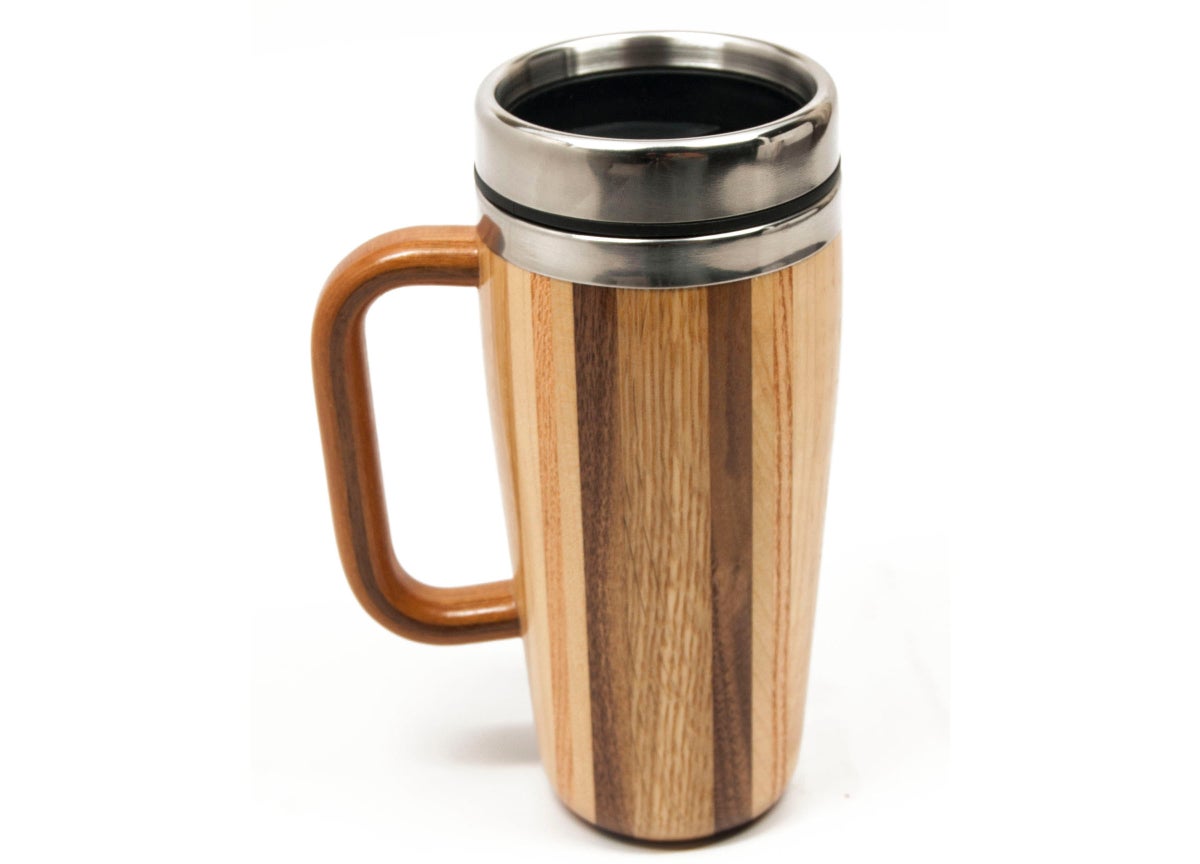 Travel mug with a handle