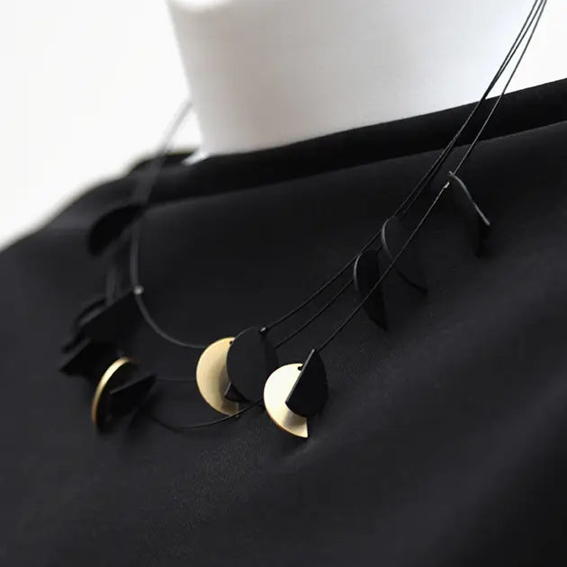 Drift Necklace - Black and Gold